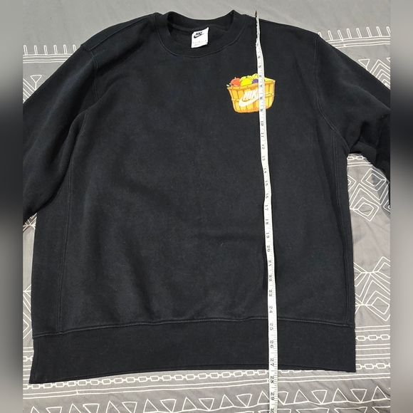 Nike Rare Balance Diet Food Pyramid Crewneck Sweatshirt Size Medium - Picture 4 of 8